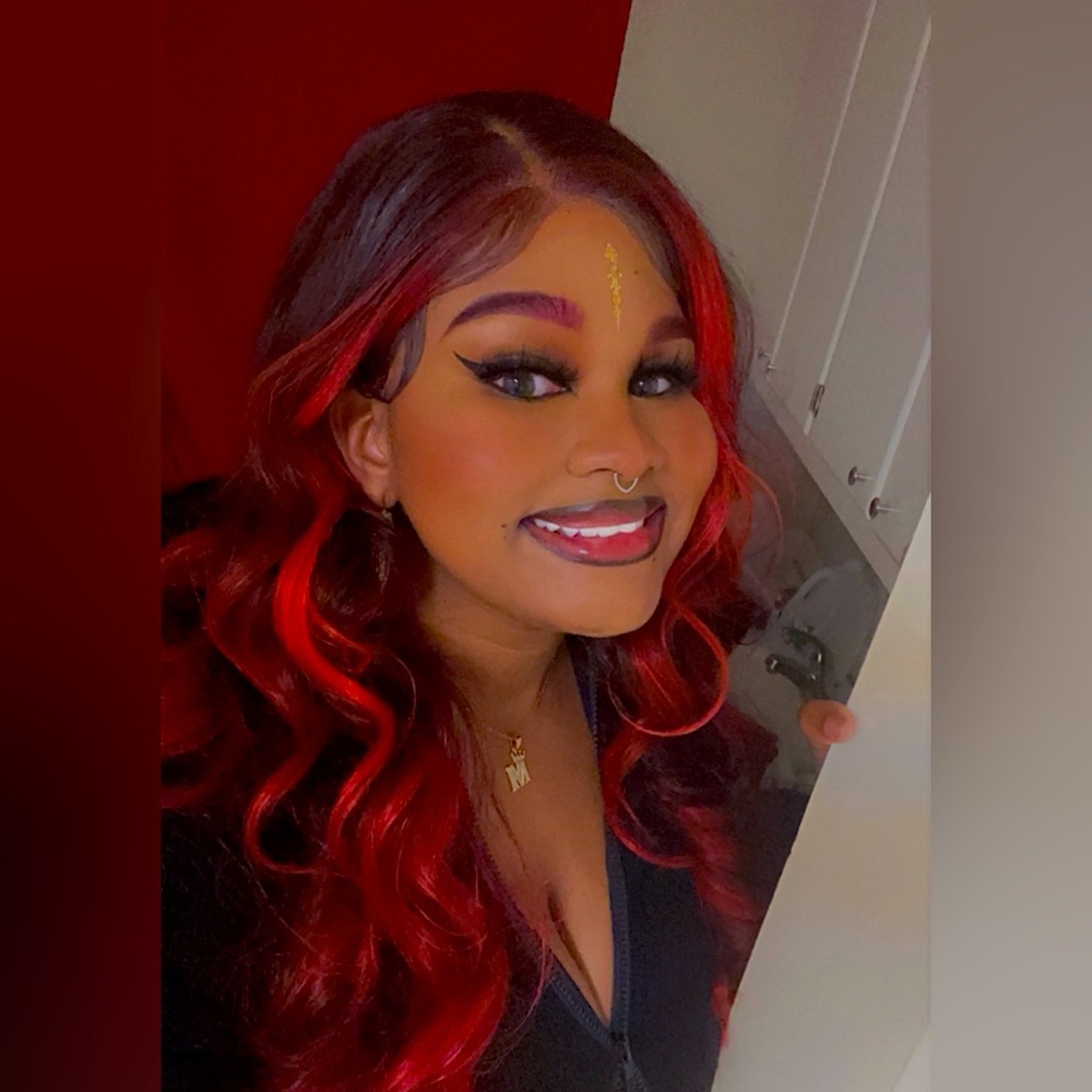 Meet your Posher, Mika